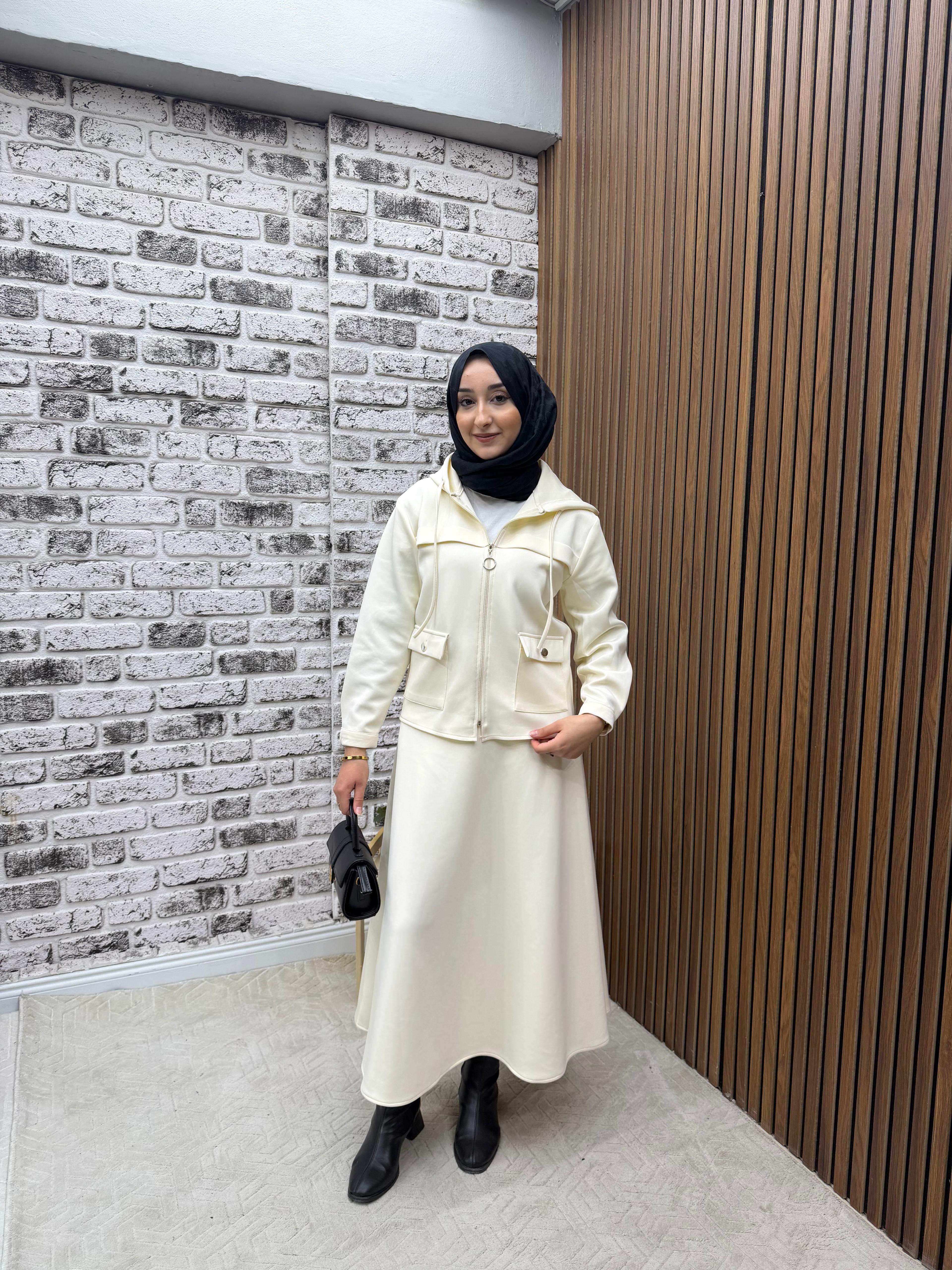 AÇELYA CEP VE  KAPÜŞON DETAYLI SCUBA KUMAŞ KADIN  ETEKLİ TAKIM-remabutik