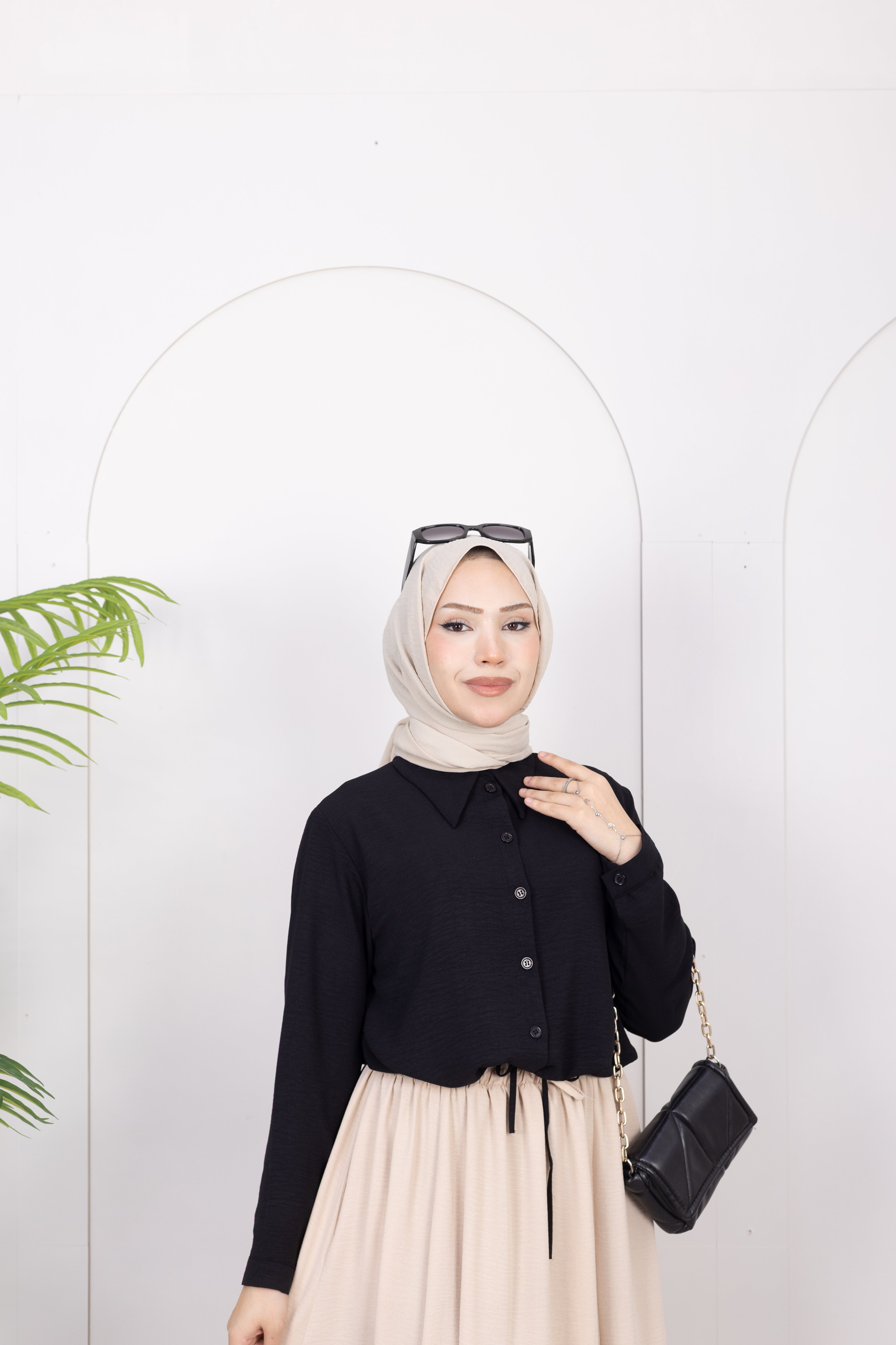 Zerafet Serisi Hakim Yaka Gömlek & Etek Kombin