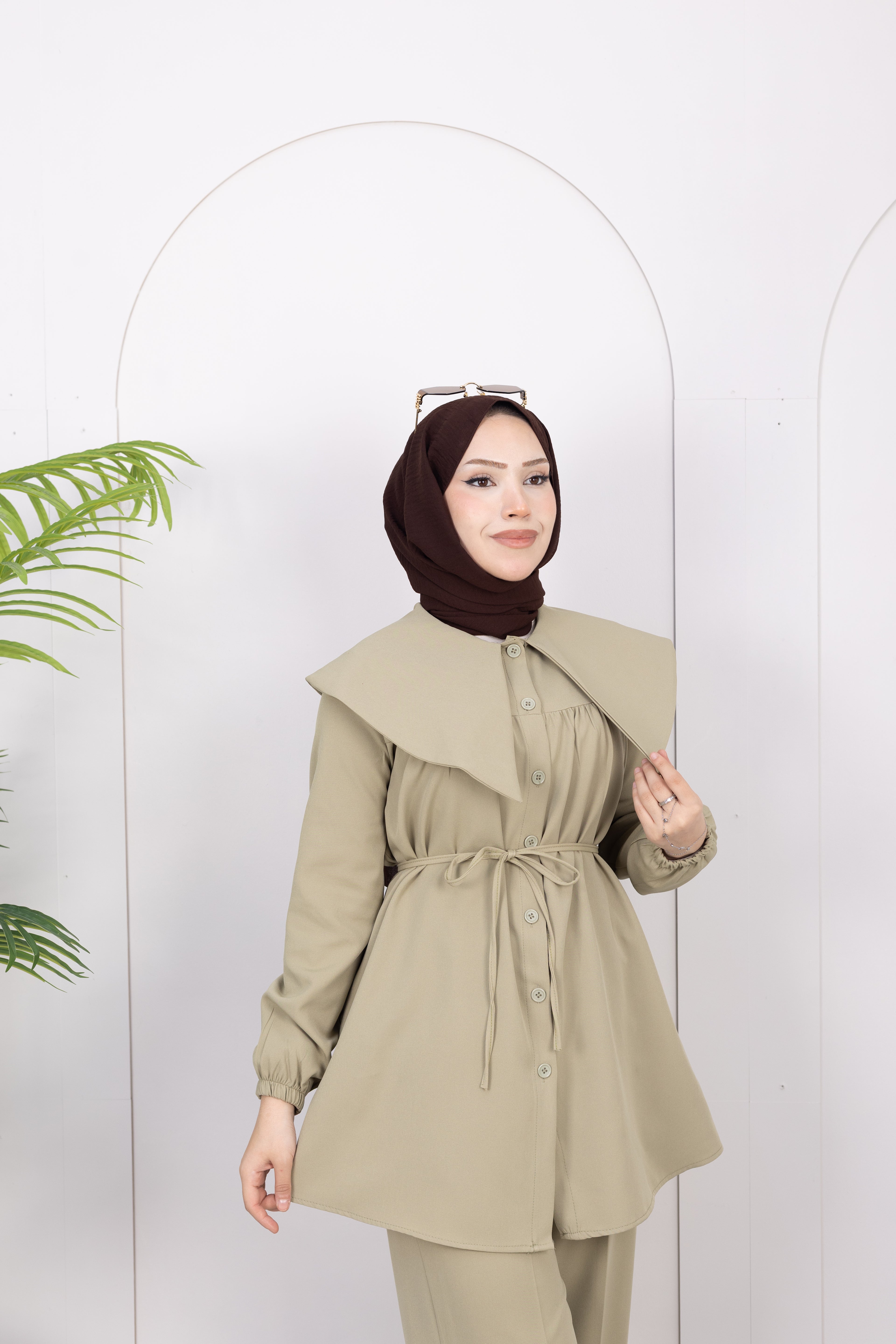 Retro Yaka Modern Takım