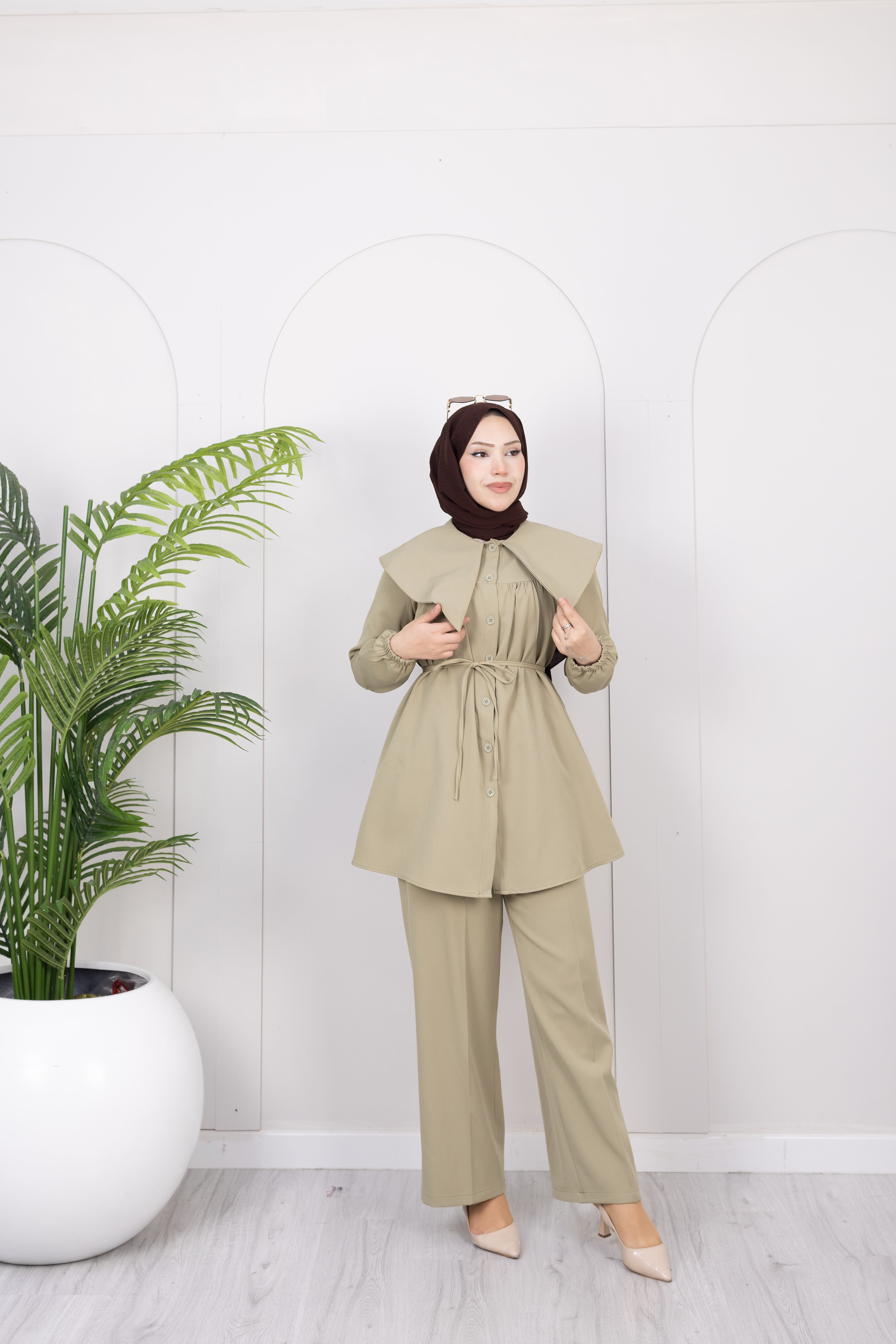 Retro Yaka Modern Takım