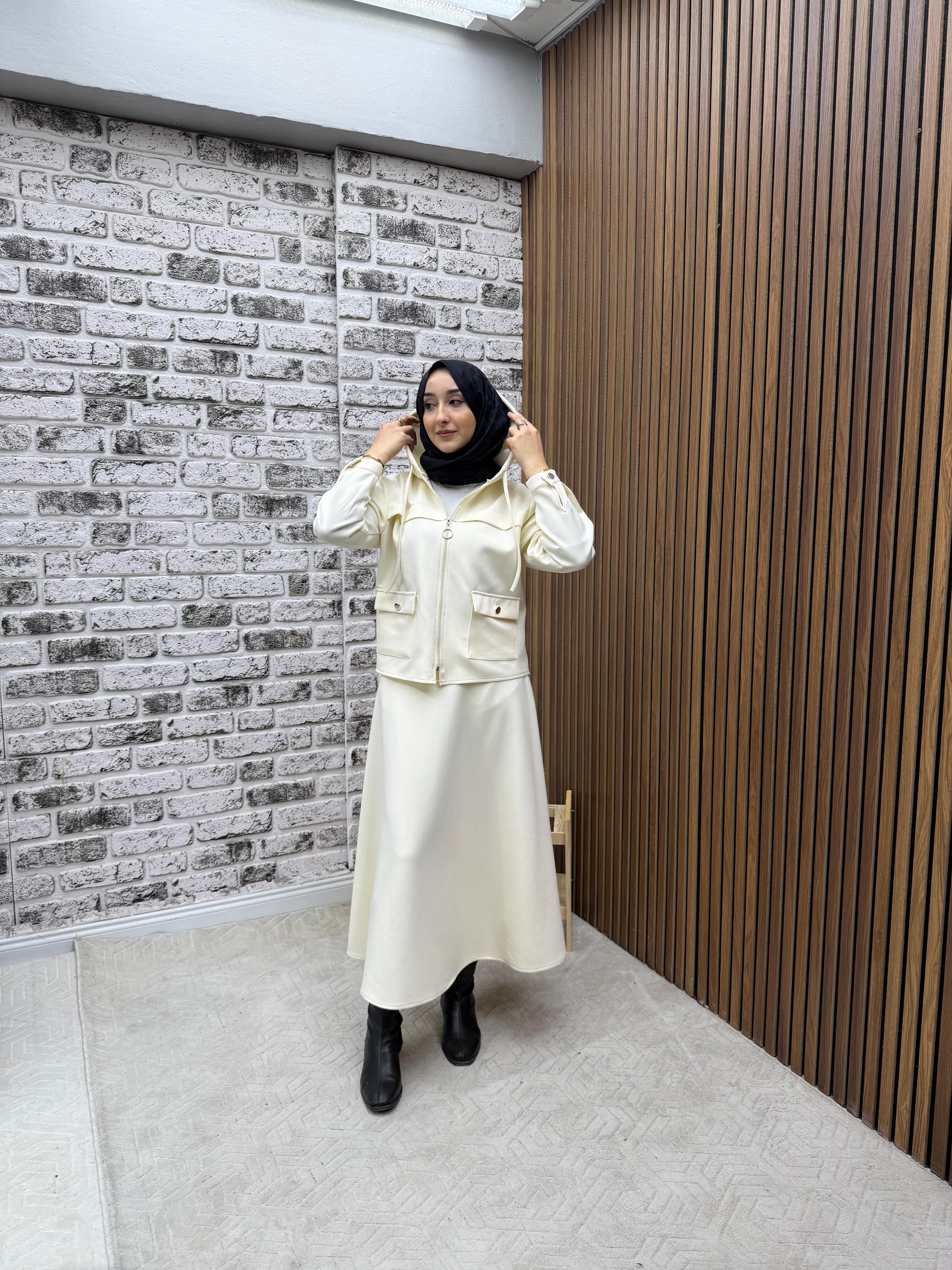 AÇELYA CEP VE  KAPÜŞON DETAYLI SCUBA KUMAŞ KADIN  ETEKLİ TAKIM-remabutik