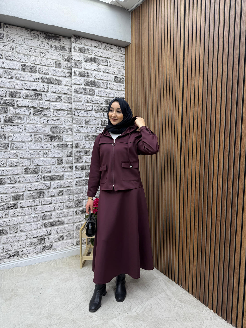 AÇELYA CEP VE  KAPÜŞON DETAYLI SCUBA KUMAŞ KADIN  ETEKLİ TAKIM-remabutik