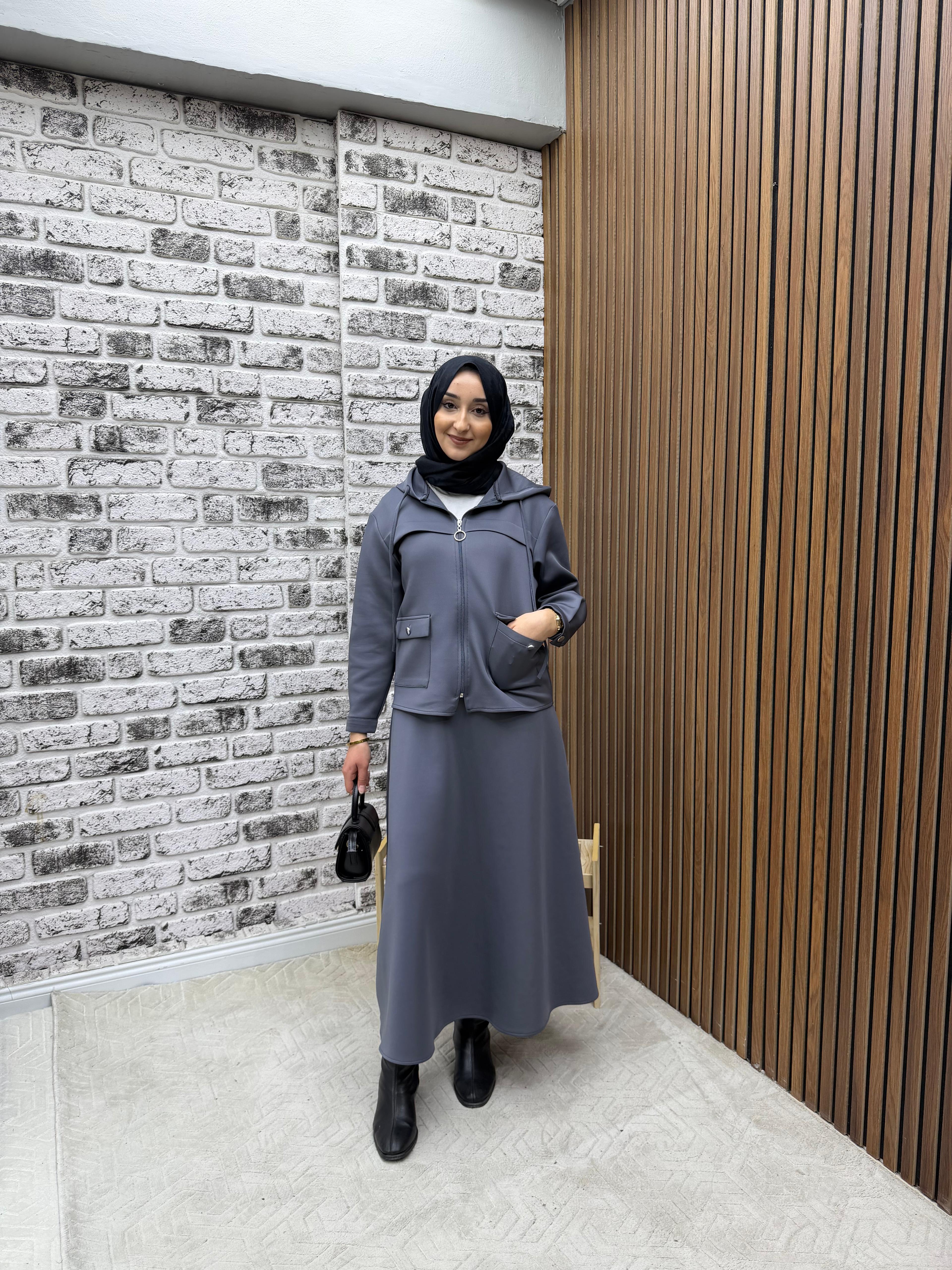 AÇELYA CEP VE  KAPÜŞON DETAYLI SCUBA KUMAŞ KADIN  ETEKLİ TAKIM-remabutik