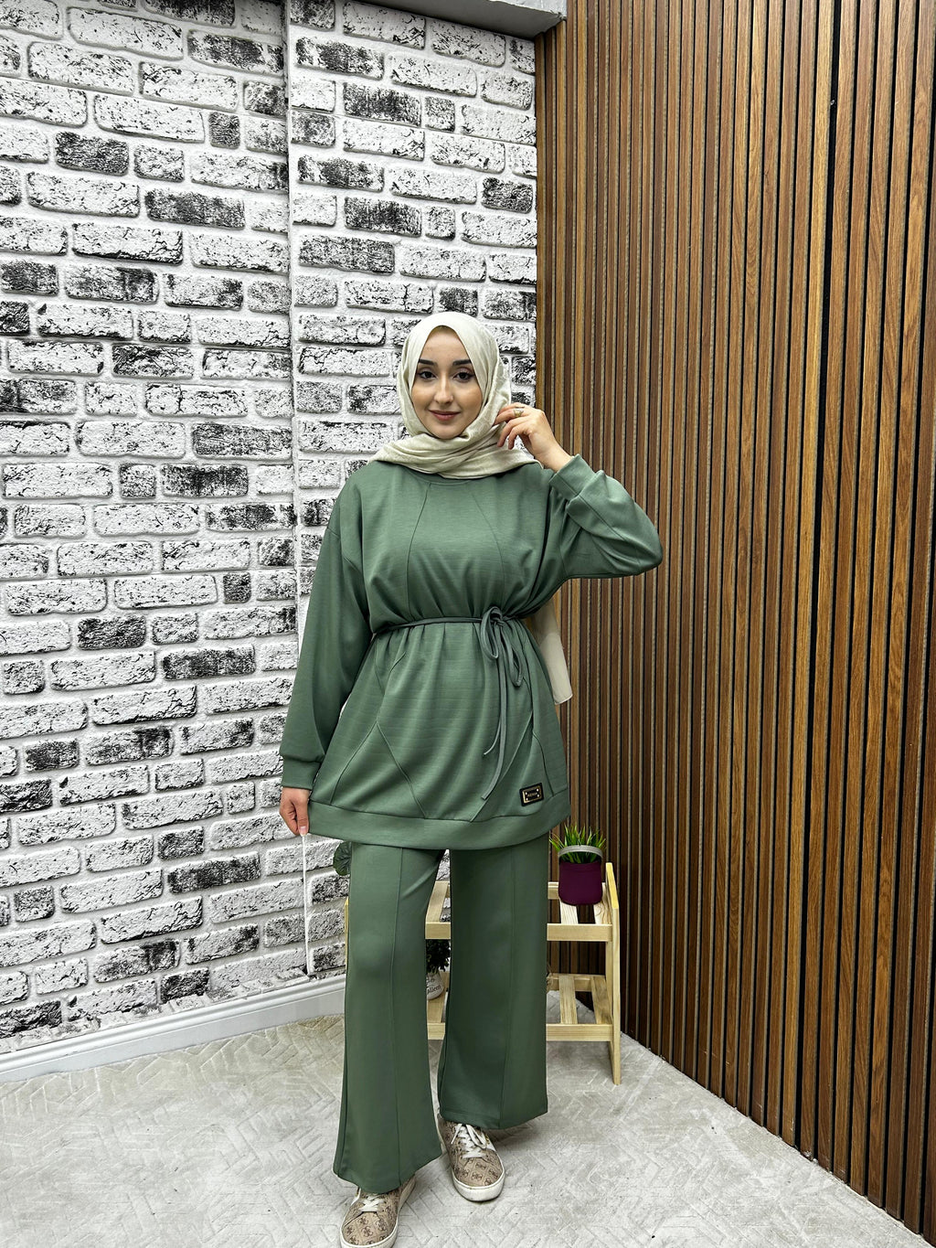 KADIN OYŞHO KUMAŞ KİBRİT ÇIMA DETAYLI PANTOLONLU İKİLİ TAKIM-remabutik