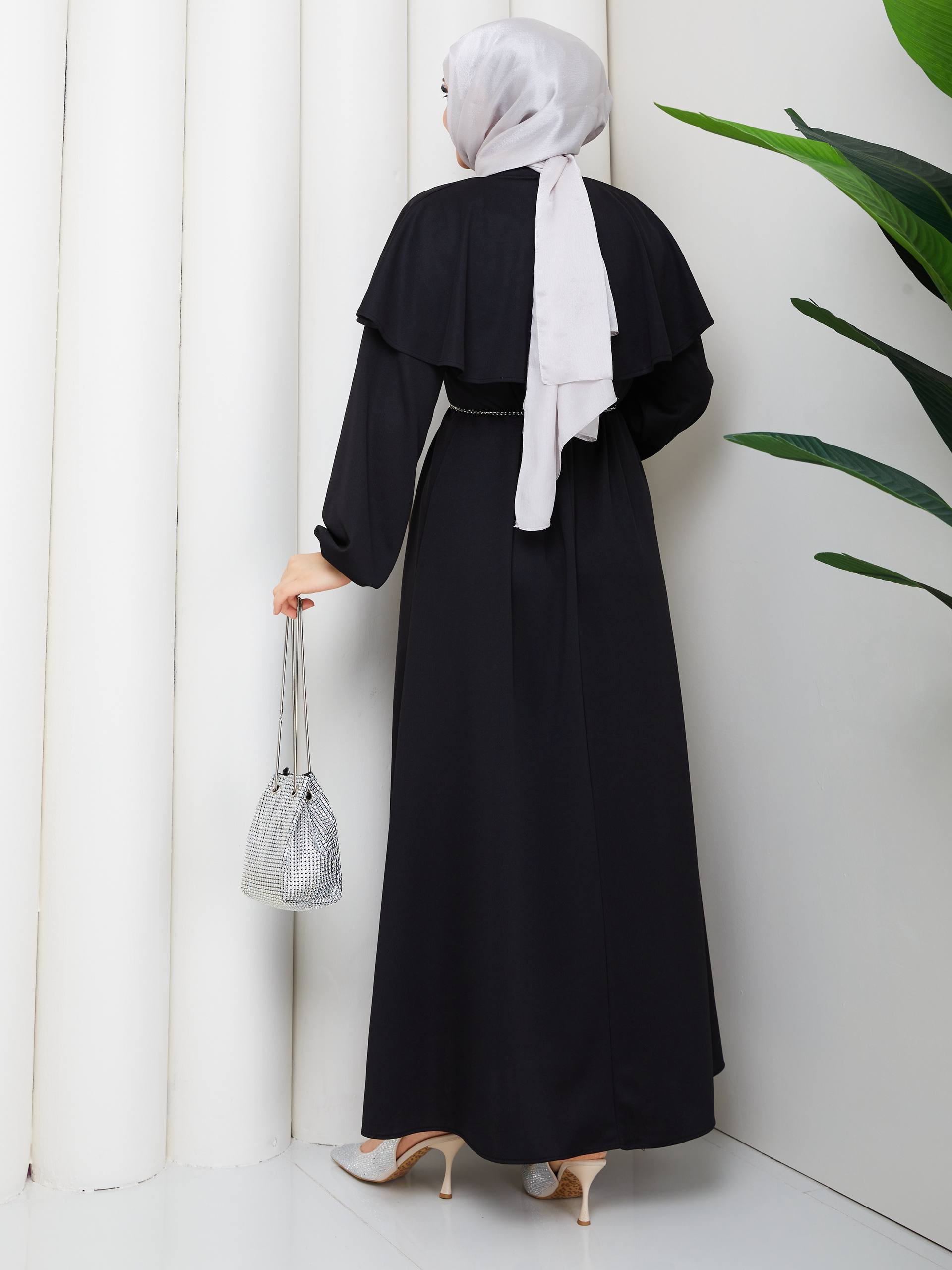 KRİSTAL KEMER VE TAŞ DÜĞME DETAYLI BOLERO PELERİNLİ  KREP ELBİSE-remabutik