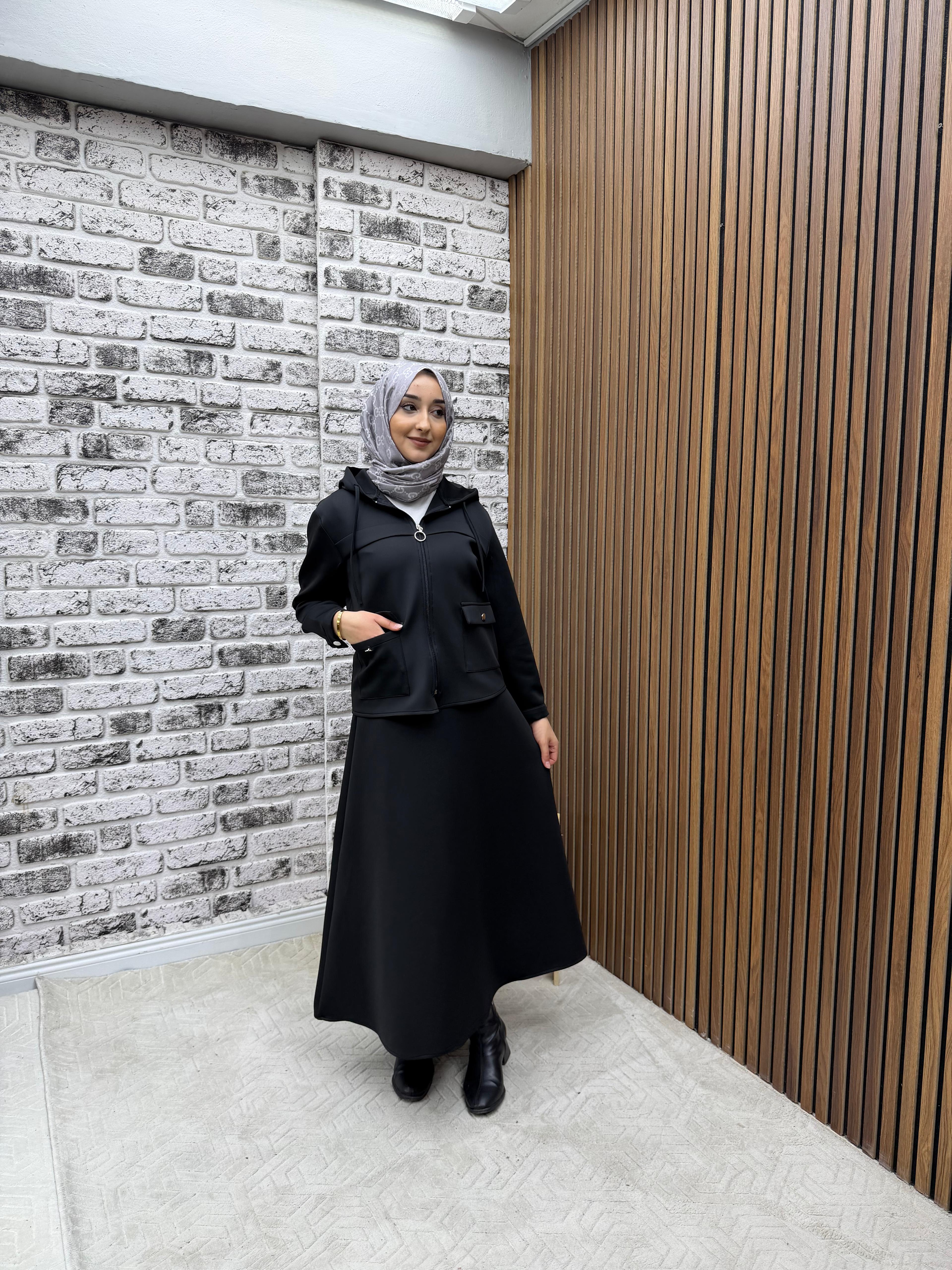 AÇELYA CEP VE  KAPÜŞON DETAYLI SCUBA KUMAŞ KADIN  ETEKLİ TAKIM-remabutik