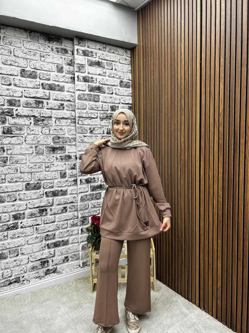 KADIN OYŞHO KUMAŞ KİBRİT ÇIMA DETAYLI PANTOLONLU İKİLİ TAKIM-remabutik