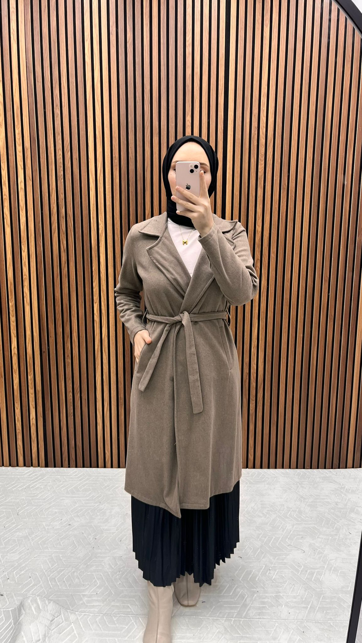 KADIN KUŞAK VE CEP DETAYLI KAŞE KABAN-remabutik