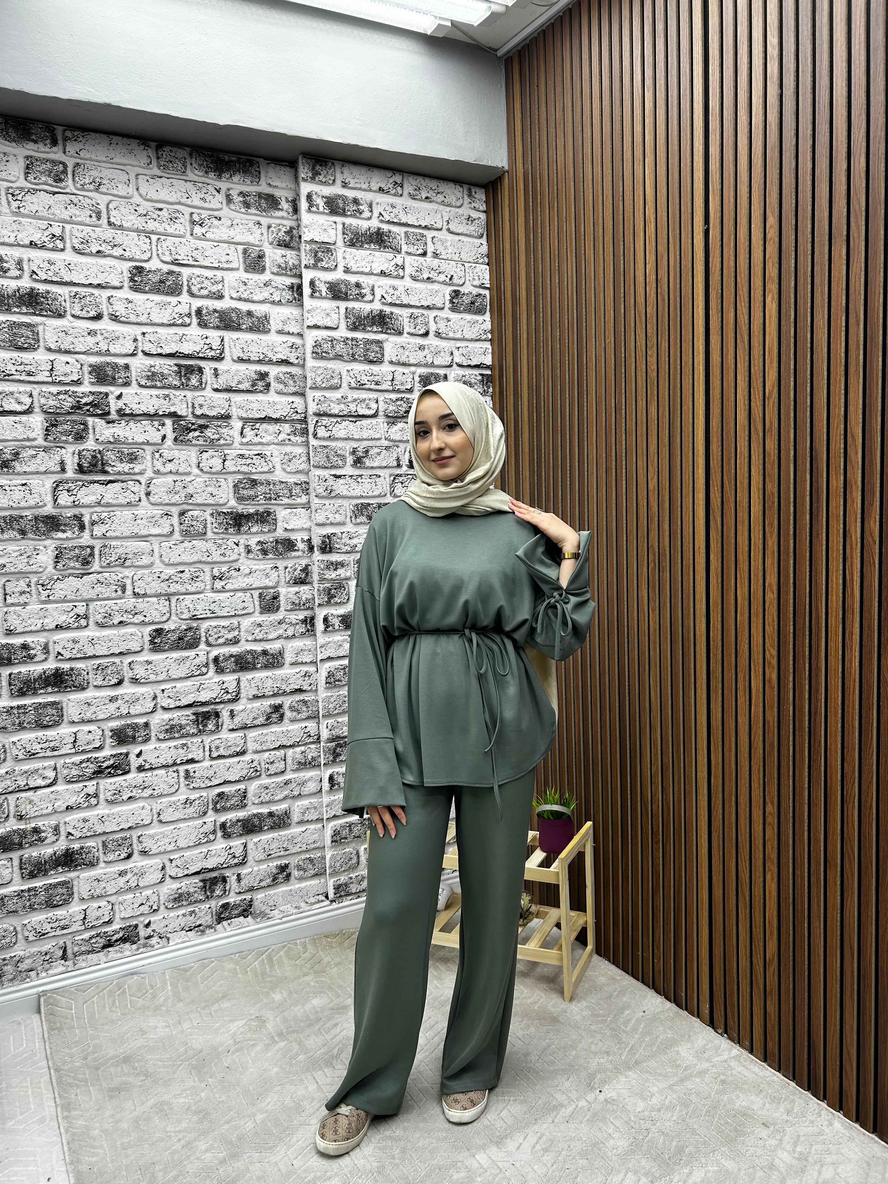 MEVSİMLİK OYŞHO KUMAŞ  MANŞET VE BEL BİRİT DETAYLI KADIN  PANTOLONLU  İKİLİ TAKIM-remabutik