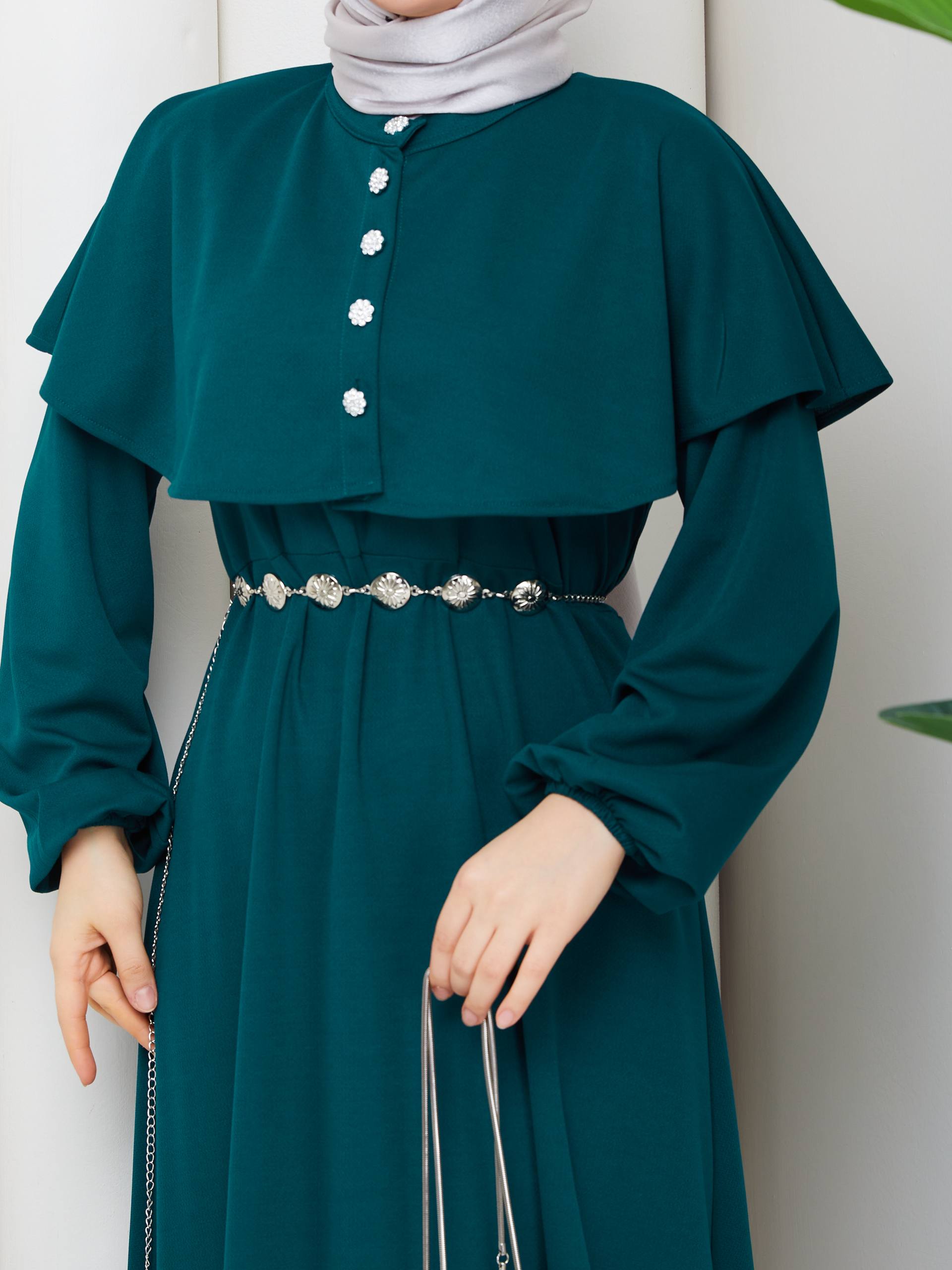 KRİSTAL KEMER VE TAŞ DÜĞME DETAYLI BOLERO PELERİNLİ  KREP ELBİSE-remabutik