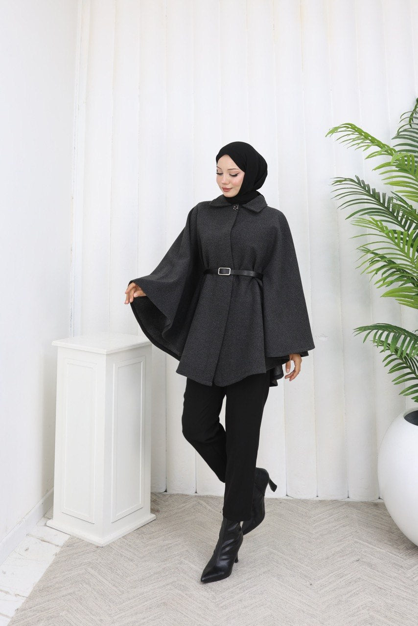 KEMER VE DÜĞME DETAYLI İTHAL KUMAŞ PANÇO