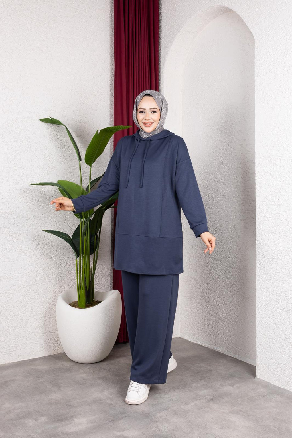 OYŞHO KAPÜŞON DETAYLI RAHAT KALIP PANTOLON BELİ LASTİKLİ İKİLİ TAKIM-remabutik