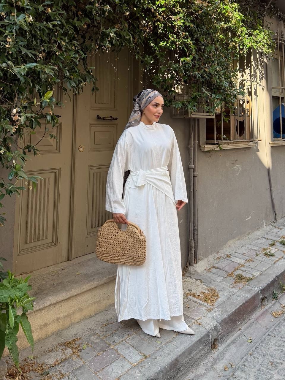 KADIN ÇİLEK KUMAŞ OVERSİZE KESİM ŞAL ABAYA PANTOLON 3'LÜ TAKIM