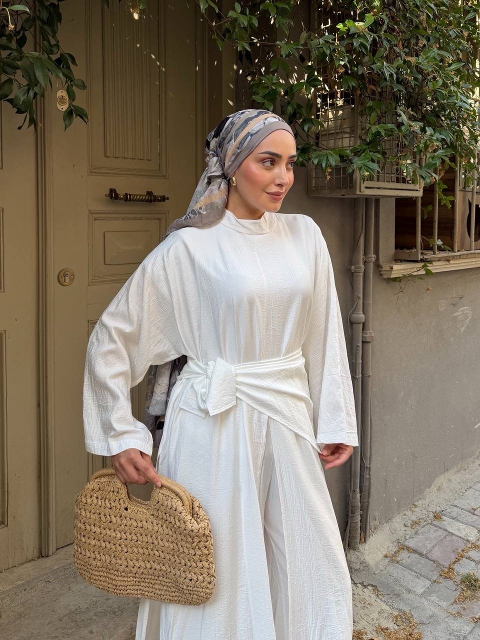 KADIN ÇİLEK KUMAŞ OVERSİZE KESİM ŞAL ABAYA PANTOLON 3'LÜ TAKIM