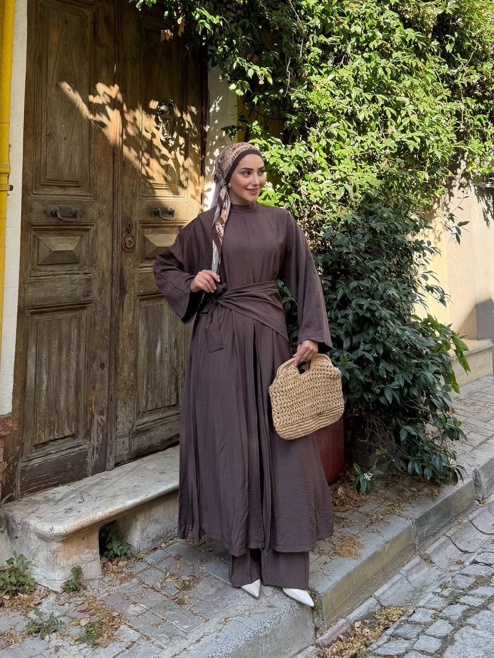 KADIN ÇİLEK KUMAŞ OVERSİZE KESİM ŞAL ABAYA PANTOLON 3'LÜ TAKIM