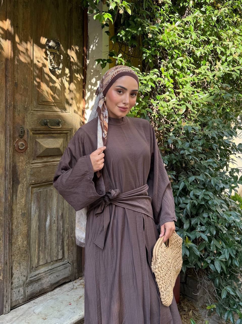 KADIN ÇİLEK KUMAŞ OVERSİZE KESİM ŞAL ABAYA PANTOLON 3'LÜ TAKIM