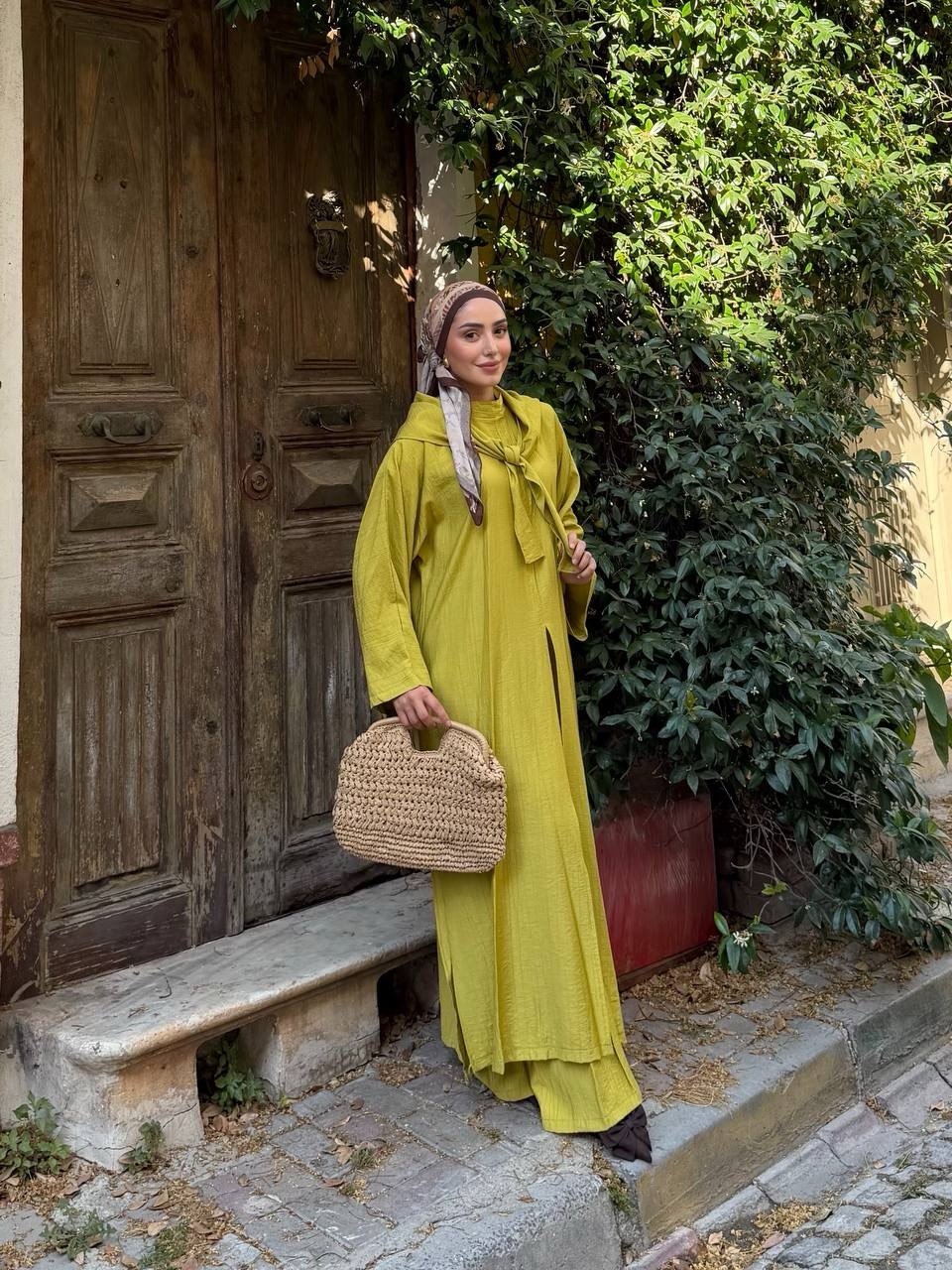 KADIN ÇİLEK KUMAŞ OVERSİZE KESİM ŞAL ABAYA PANTOLON 3'LÜ TAKIM